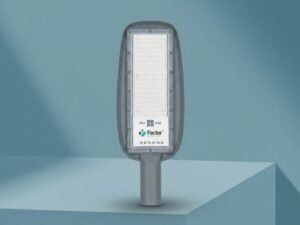 Factor Serene Street Light
